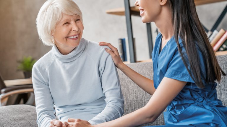 Come accedere ai servizi di assistenza domiciliare integrata di ADI Salus Roma